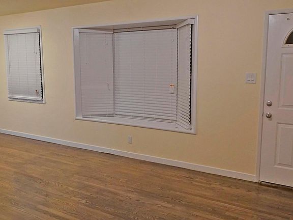 5th image of 388 Laswell Ave
