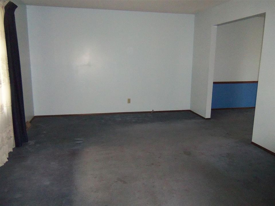 1st image of 1109 Calvin St