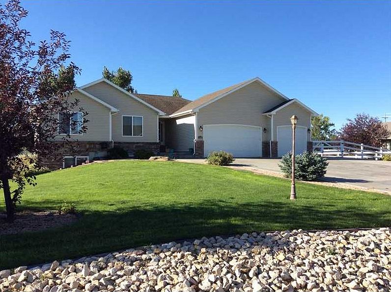 1st image of 7160 Lakeshore Dr