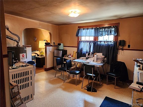 5th image of 116 Fredro St