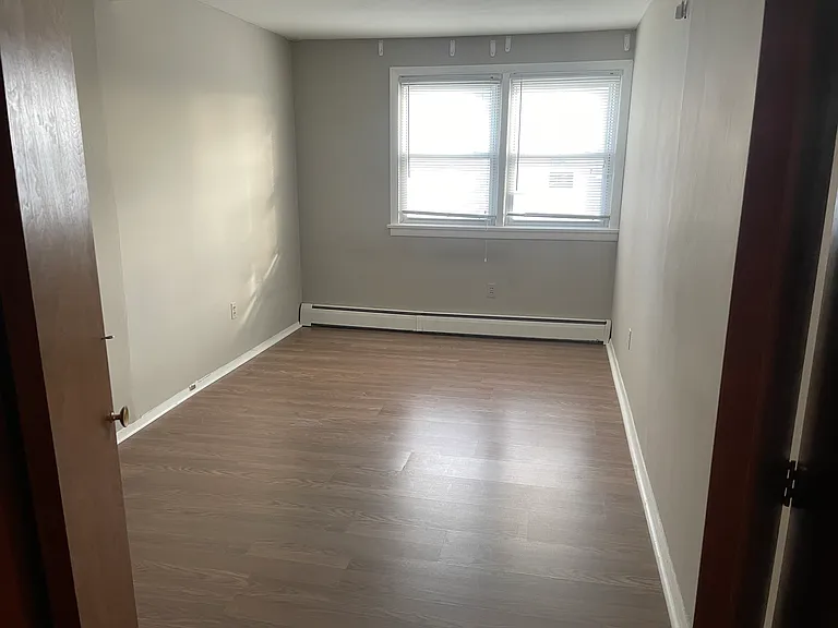 426 Burritt St #2 — Photo 10