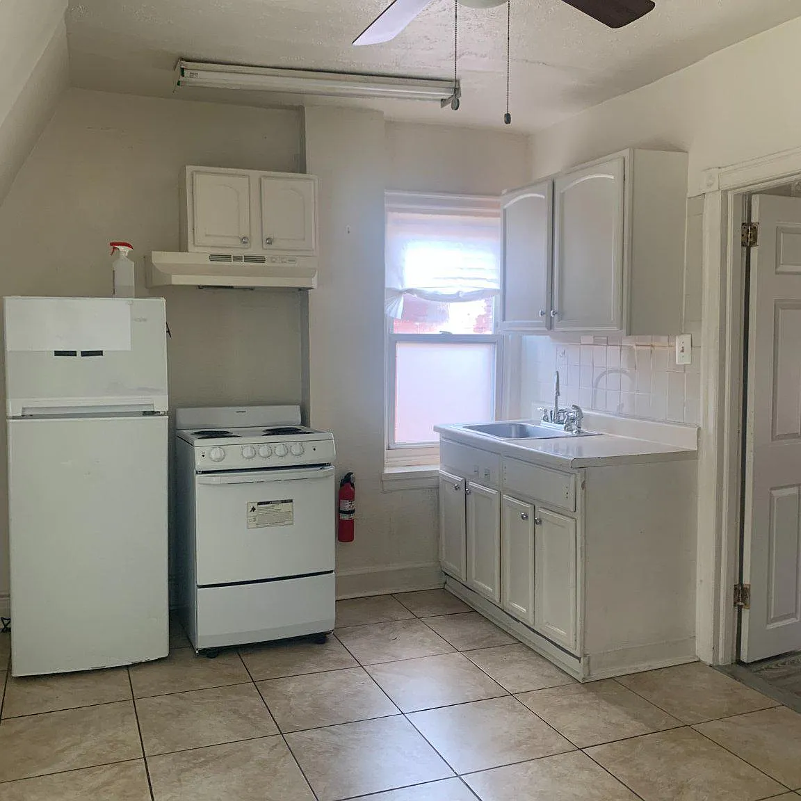 1 bed, 1.0 bath, 1590 sqft, $875 — Photo 1