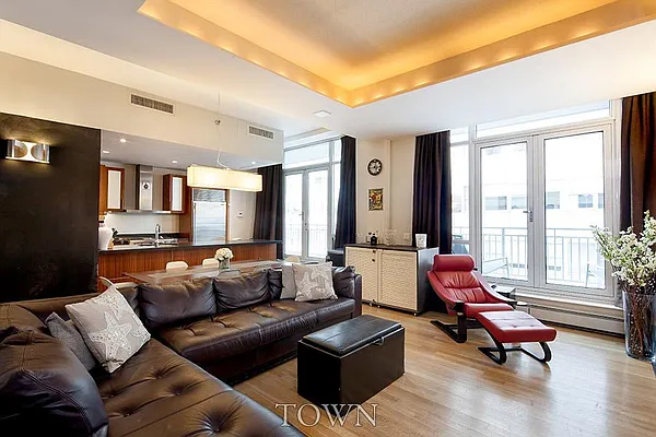 Sold by Town Residential | media 25