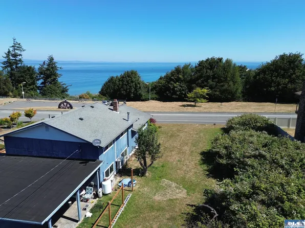 9999 W 4th St, Pt Angeles, WA 98363