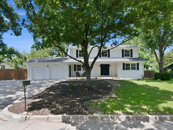 8226 E Peach Tree Ln, Wichita, KS 67207