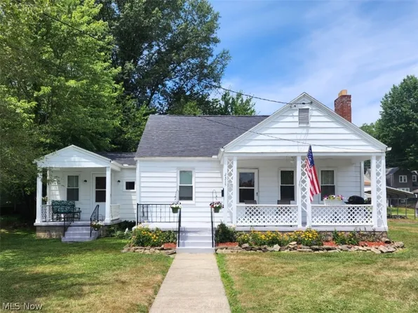 2315 Cypress St, Parkersburg, WV 26101
