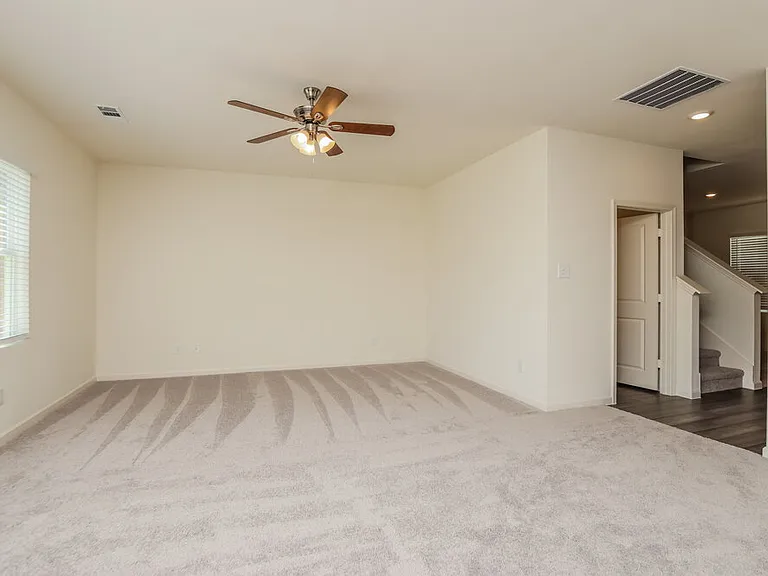 1801 Sandlin Dr — Photo 5