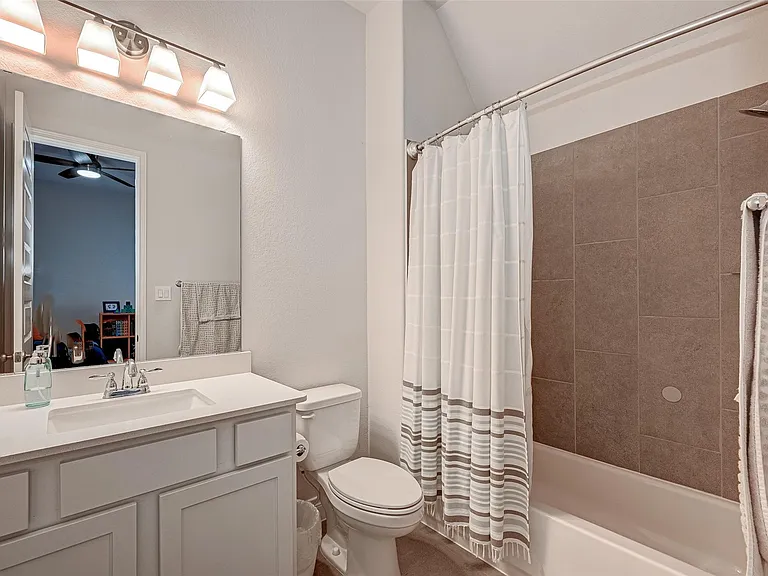 3510 Auburn Creek Cir — Photo 22