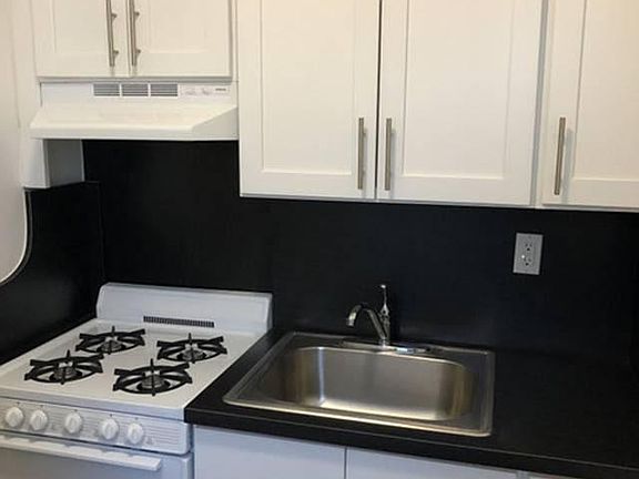 3rd image of 14325 41st Ave APT 519