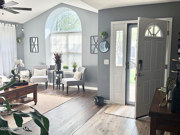 4th image of 26 Ivy Hill Road