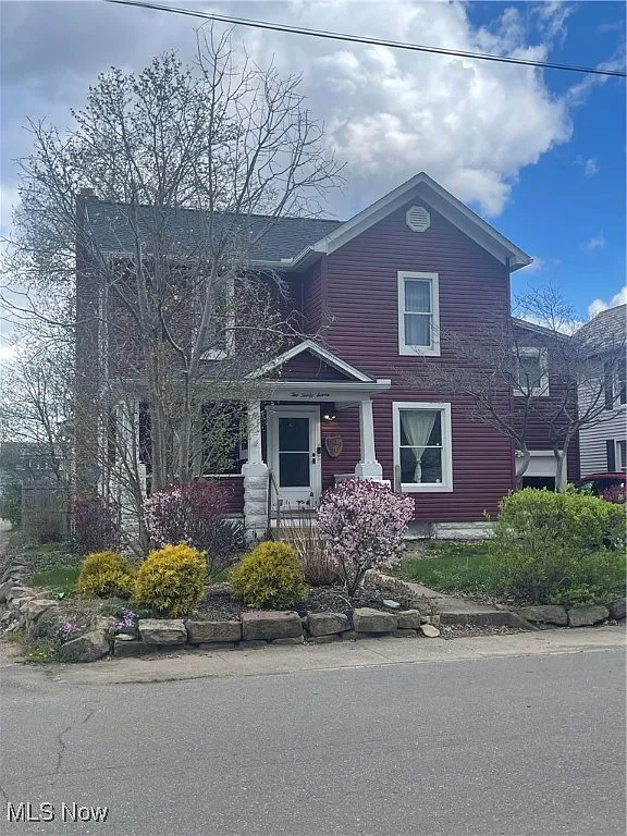 237 Minnich Ave NW photo 1