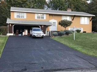 4855 Penny Ln, Manlius, NY 13104