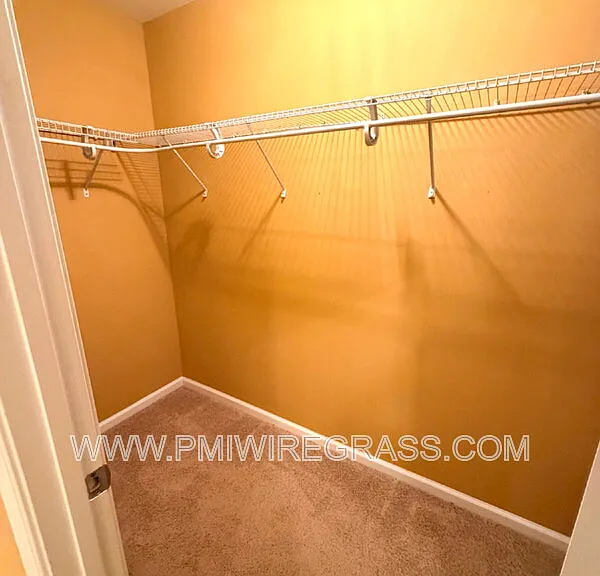 201 Windsor Garden Dr — Photo 23