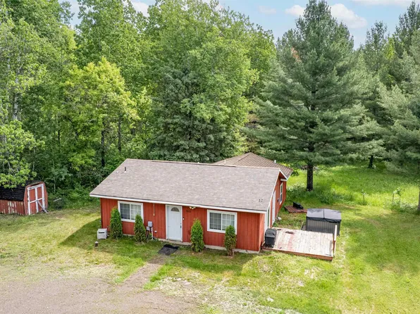 960 Trettel Ln, Cloquet, MN 55720