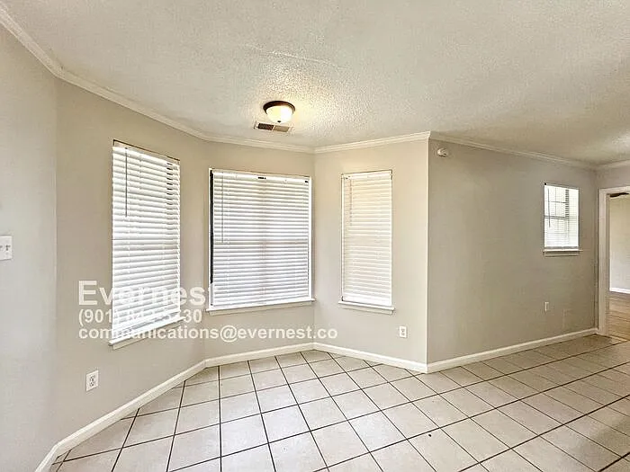 4508 Berrypick Ln S — Photo 9