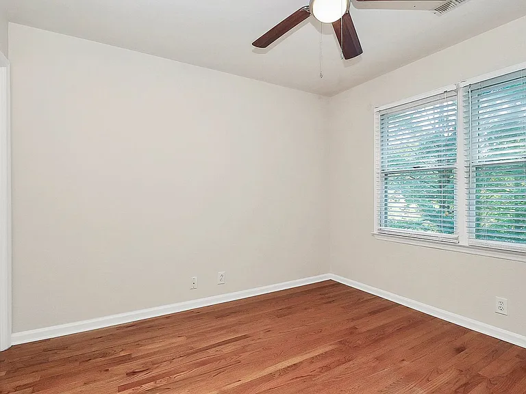 500 River Oaks Ln — Photo 20