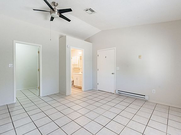 4th image of 16816 N 29th St #215