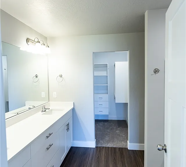 1727 E Talon Way — Photo 9