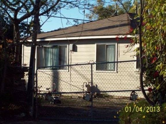 2nd image of 1755 N Santa Fe Ave