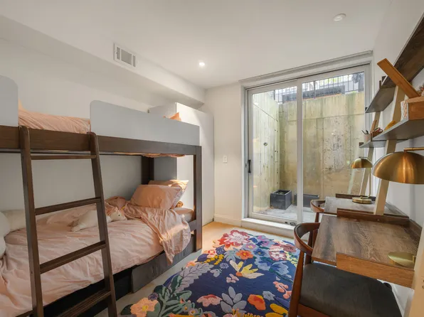 574 Washington Avenue image 8 of 14