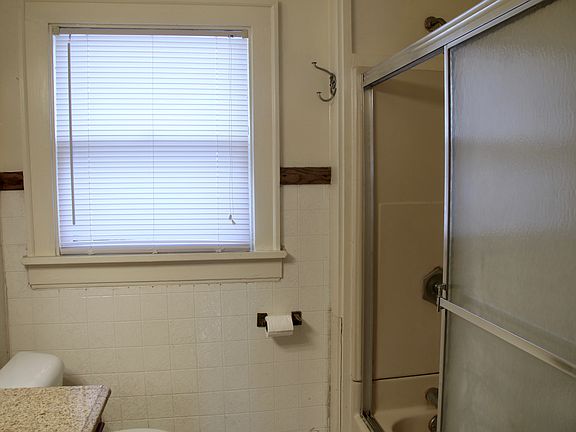 5th image of 414 S 4th Ave APT 2