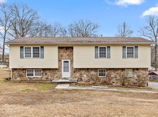 718 Mission Ridge Rd, Rossville, GA 30741