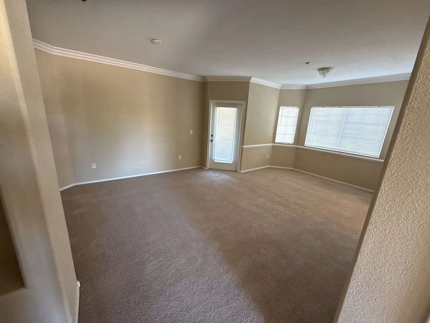 Upstairs 2-Bedroom Condo with Garage in a Gated Henderson Community — Photo 3