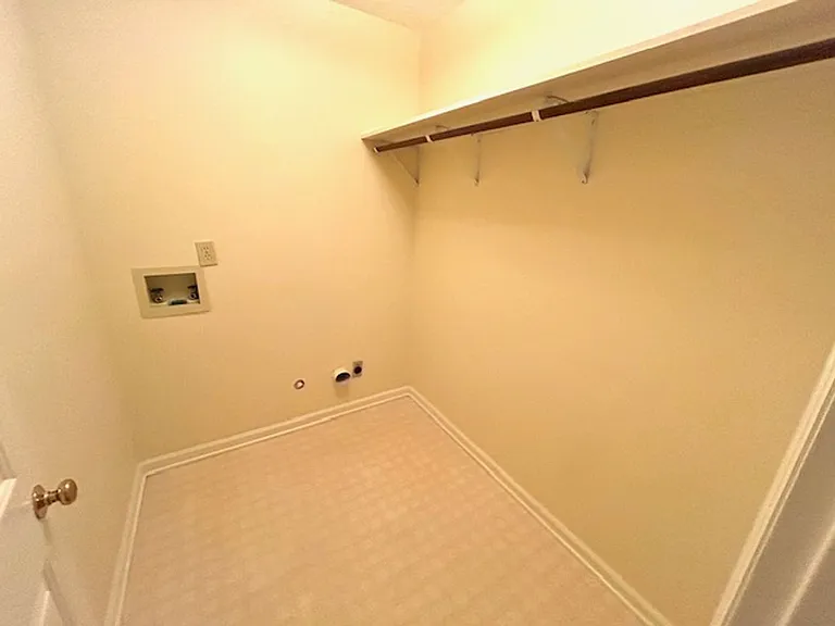 122 W Lake Cir — Photo 12