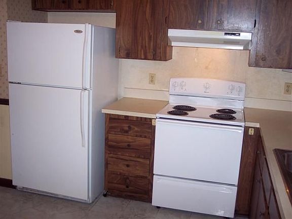 3rd image of 6503 NW 27th St
