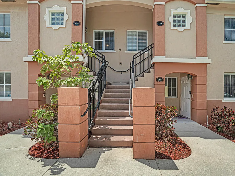 3810 N Jog Rd #204