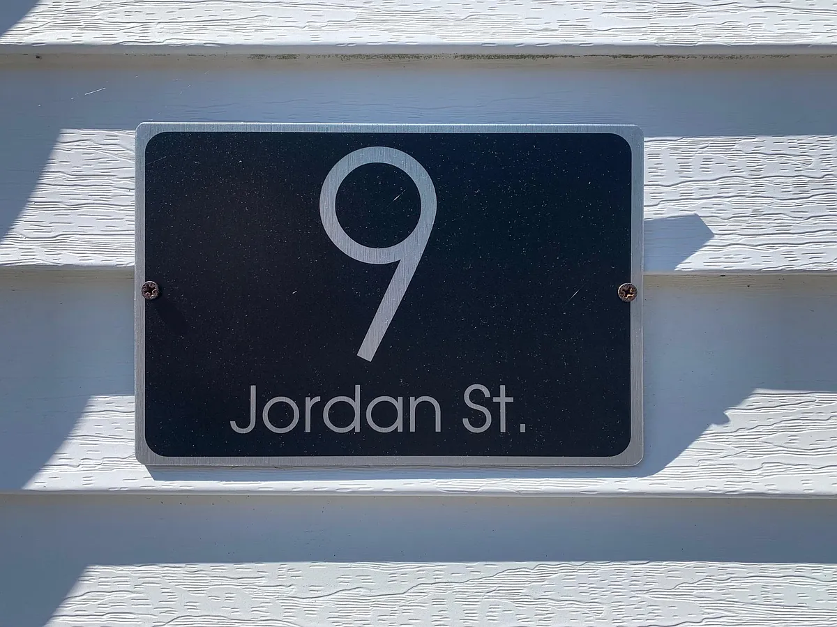 Building Photo - 9 Jordan St #4