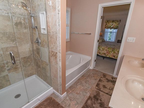 2nd image of 1160 Summerlake Dr