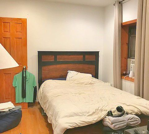 3rd image of 540 E 14th St #1