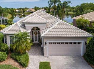 7025 Lennox Pl, University Park, FL 34201