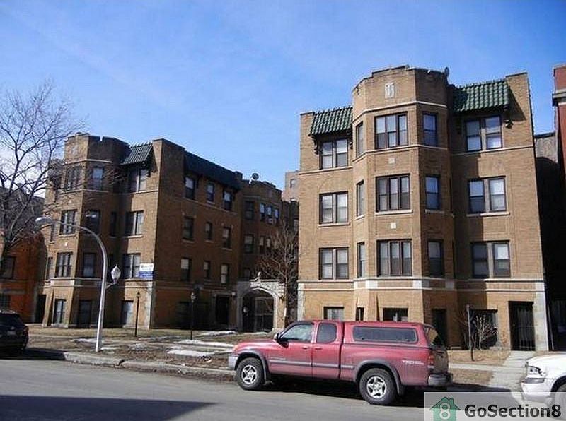 1st image of 6924 S Oglesby Ave #2412