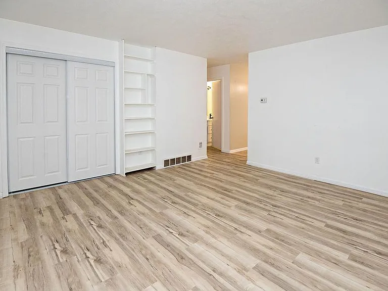 34093 Vauxhill Dr — Photo 20