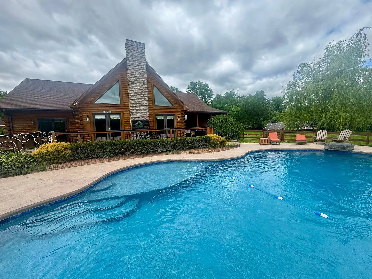Private Luxury Log Cabin — Photo 3