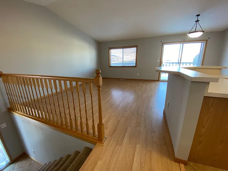 2570 Amber Valley Ct S — Photo 3