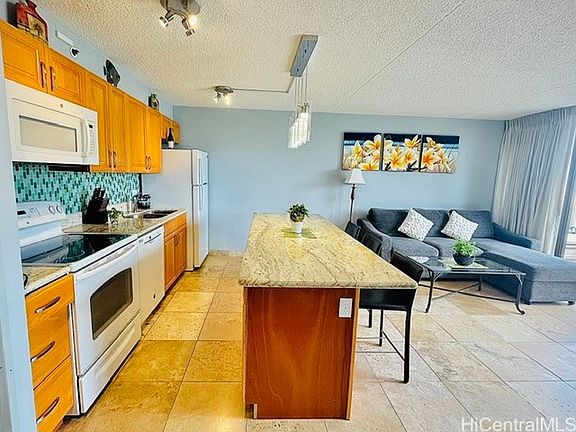 3rd image of 201 Ohua Ave #2107