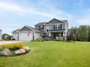 2039 W Coachlight Dr, Jackson, MI