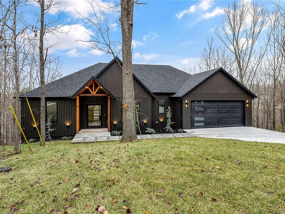 1st image of 15 Fryer Ln