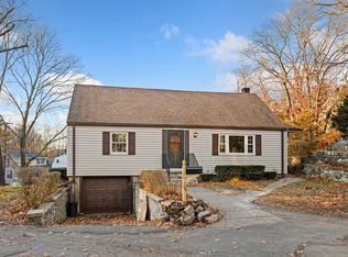 4 Sylvan St, Saugus, MA 01906
