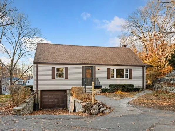 4 Sylvan St, Saugus, MA 01906