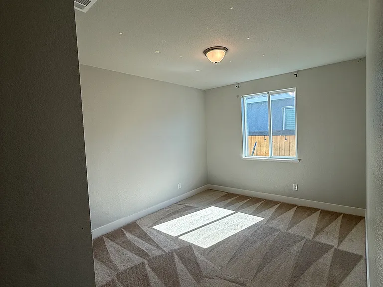4702 Durum Ct #B — Photo 15