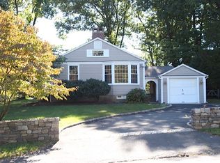 7 W Rocks Rd, Norwalk, CT 06851