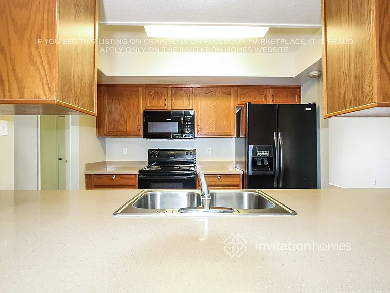 3520 W Banff Ln — Photo 10