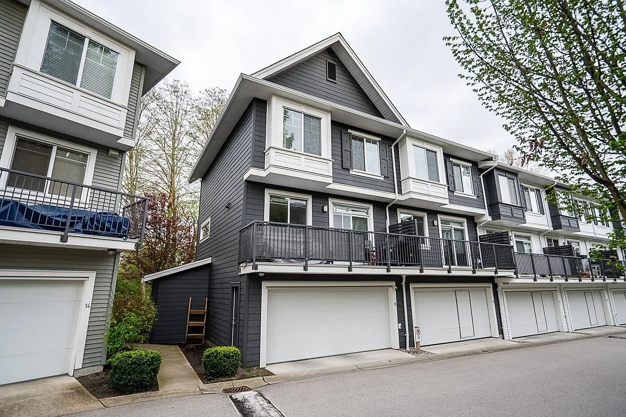 3 bed, 1350 sqft, $3,350 — Photo 3