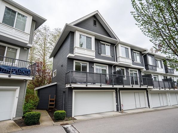 3 bedroom rental in Surrey — photo 3