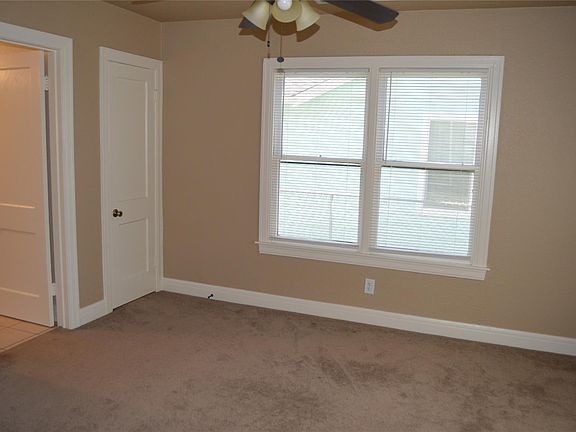 5th image of 2616 E 3rd St