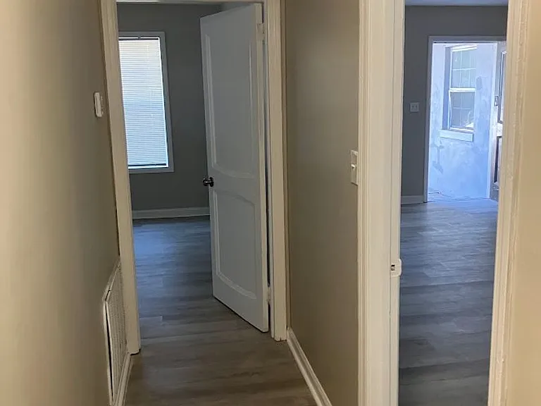 2063 Vineville Ave — Photo 3